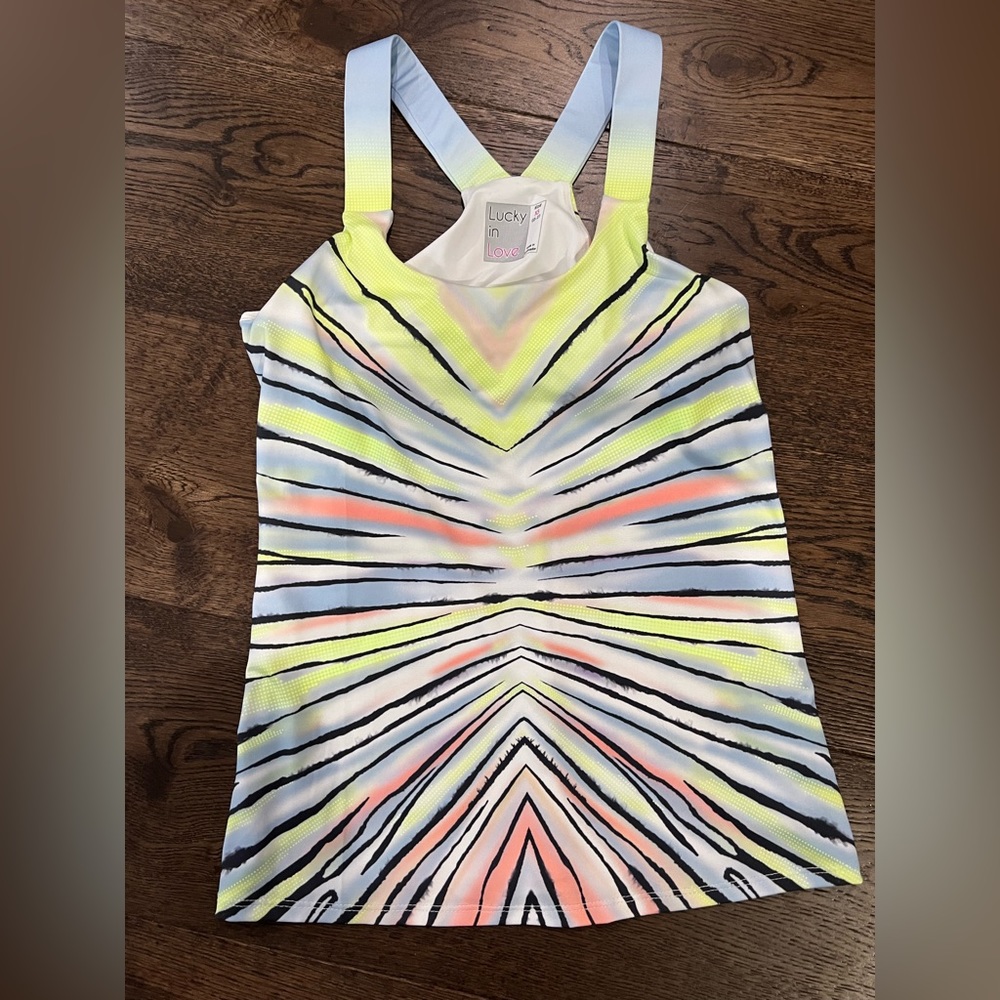 Lucky in love tank